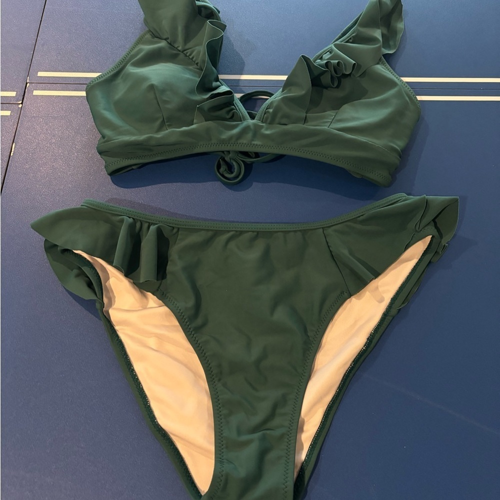 Cupshe Green Ruffled Bikini Set sz sm
